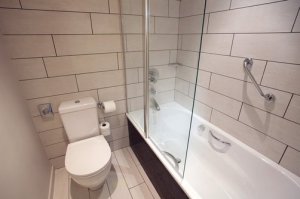 budget bathrooms manchester